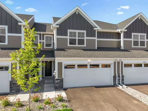 4026 Hayward Ave N, Oakdale, MN 55128