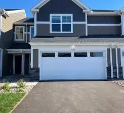 4026 Hayward Ave N, Oakdale, MN 55128