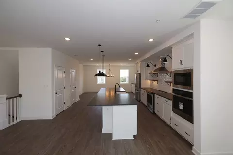 Kitchen - 715 Iron Forge Rd UNIT B, Frederick, MD 21702 photo 2 of 4