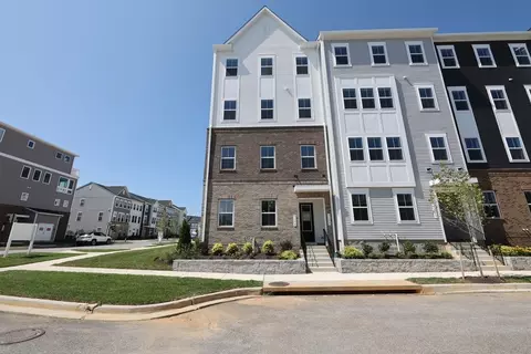 Exterior - 715 Iron Forge Rd UNIT B, Frederick, MD 21702 photo 2 of 2