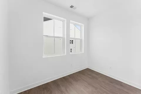 Bedroom - 715 Iron Forge Rd UNIT B, Frederick, MD 21702 photo 5 of 6