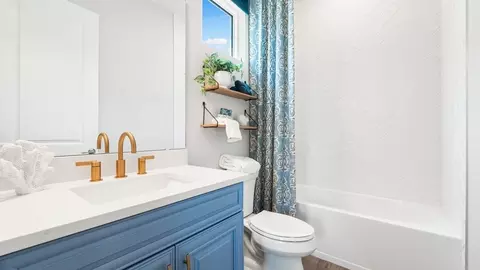 Bath - 10614 Eclipse St, Sarasota, FL 34241 photo 2 of 12