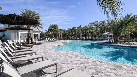 Exterior - 10614 Eclipse St, Sarasota, FL 34241 photo 22 of 54