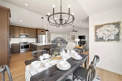 Dining - 2039 Windswept Farms Dr, Eureka, MO 63025 photo 4 of 7