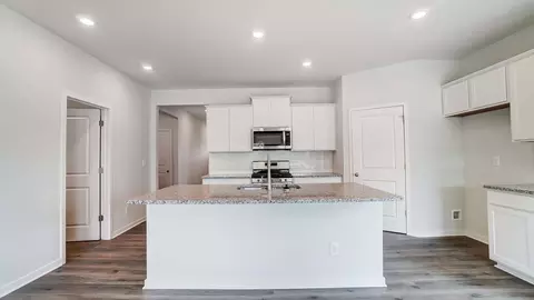 Kitchen - 1797 Jacko Ln, Circleville, OH 43113 photo 1 of 12