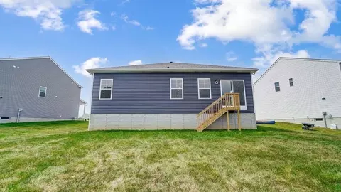 Exterior - 1797 Jacko Ln, Circleville, OH 43113 photo 7 of 10