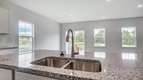 Kitchen - 1797 Jacko Ln, Circleville, OH 43113 photo 5 of 12