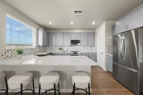 Kitchen - 1284 Winterhart St, Galt, CA 95632 photo 2 of 5