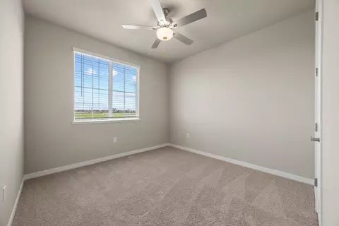 Bedroom - 1284 Winterhart St, Galt, CA 95632 photo 5 of 7