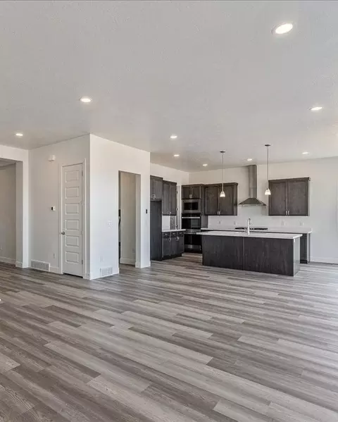 Living - 2451 W Aurora Ave, Mapleton, UT 84664 photo 6 of 9