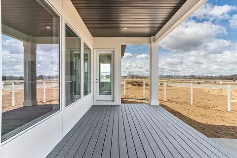 Exterior - 2451 W Aurora Ave, Mapleton, UT 84664 photo 8 of 11