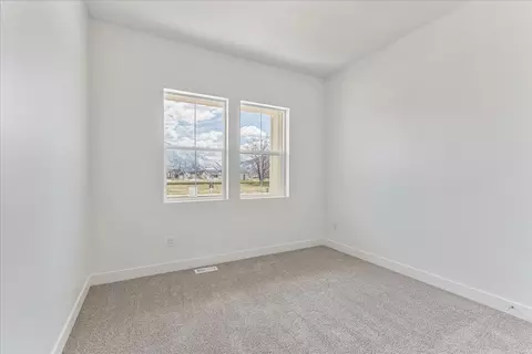 Bedroom - 2451 W Aurora Ave, Mapleton, UT 84664 photo 6 of 8
