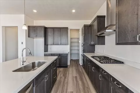 Kitchen - 2451 W Aurora Ave, Mapleton, UT 84664 photo 4 of 8