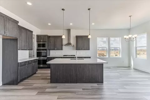 Kitchen - 2451 W Aurora Ave, Mapleton, UT 84664 photo 1 of 8