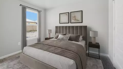 Bedroom - 1008 Santa Fe Trl, Bauxite, AR 72011 photo 2 of 3