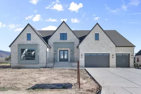 Exterior - 9566 S Bernese Ln, Sandy, UT 84092 photo 2 of 4