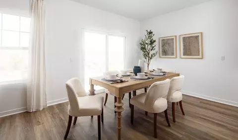 Dining - 5803 White Rabbit Dr, Bakersfield, CA 93306 photo 1 of 1