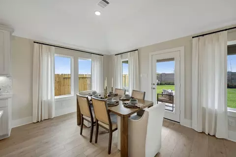 Dining - 814 Ridgewood Cliffs Ct, Willis, TX 77378 photo 1 of 1