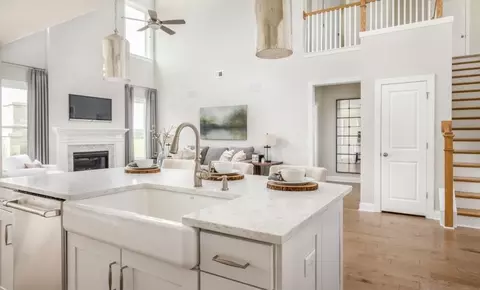 Kitchen - 43 Black Forest Pointe Trl, Benson, NC 27504 photo 7 of 13