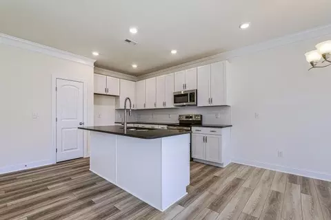 Kitchen - 43 Black Forest Pointe Trl, Benson, NC 27504 photo 1 of 13