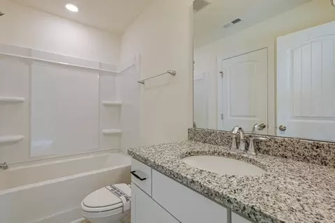 Bath - 43 Black Forest Pointe Trl, Benson, NC 27504 photo 4 of 4