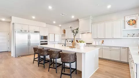 Kitchen - 960 Pinecrest Rd W, Madera, CA 93636 photo 1 of 6