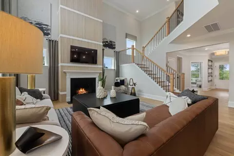 Living - 255 Willow Brook Ave, Angier, NC 27501 photo 2 of 3