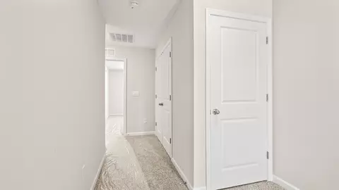 Entry Way - 10347 Mae Ct, Cincinnati, OH 45251 photo 4 of 8