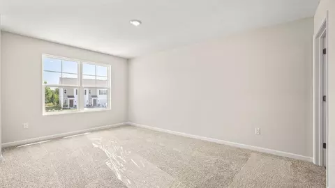 Bedroom - 10347 Mae Ct, Cincinnati, OH 45251 photo 2 of 11