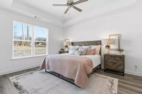Bedroom - Fox Gap Ln, Hixson, TN 37343 photo 6 of 7