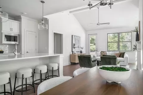 Dining - Fox Gap Ln, Hixson, TN 37343 photo 2 of 2