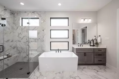 Bath - 4251 Hollow Wind Way, Spring, TX 77386 photo 7 of 8