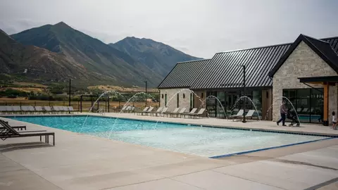 Exterior - 877 N 1860 E, Salem, UT 84653 photo 14 of 15