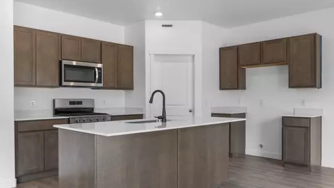 Kitchen - 877 N 1860 E, Salem, UT 84653 photo 1 of 7