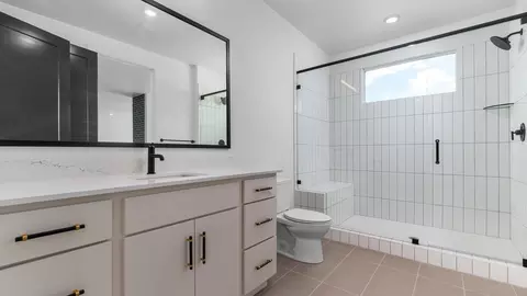 Bath - 877 N 1860 E, Salem, UT 84653 photo 6 of 7