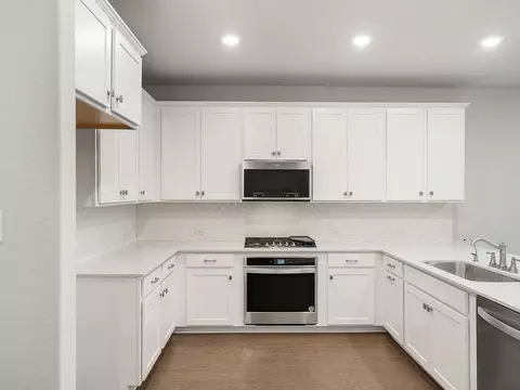 Kitchen - 114 Kays Path, Georgetown, TX 78626 photo 1 of 5