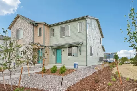 1470 Coral Pl, Longmont, CO 80504