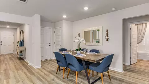 Dining - 4729 Marine Loop, Crestview, FL 32539 photo 7 of 7