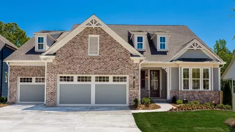 118 Hartwell Ct, Hoschton, GA 30548