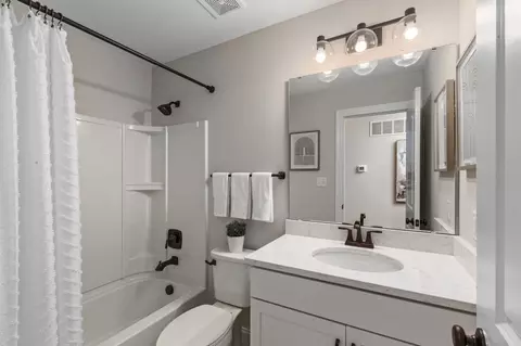 Bath - 1 Hazel Ct, Wright City, MO 63390 photo 8 of 22