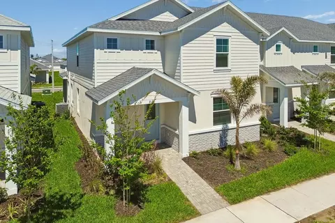8111 Seaflower Pkwy, Bradenton, FL 34210