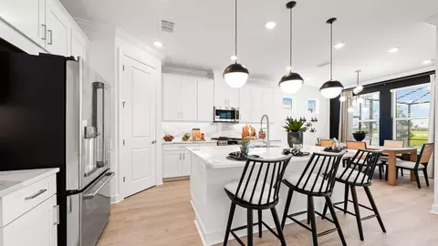 Kitchen - 10614 Eclipse St, Sarasota, FL 34241 photo 7 of 9