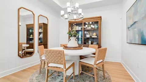 Dining - 10614 Eclipse St, Sarasota, FL 34241 photo 4 of 6