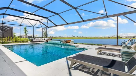 Exterior - 10614 Eclipse St, Sarasota, FL 34241 photo 4 of 50