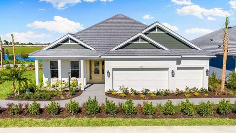 Exterior - 10614 Eclipse St, Sarasota, FL 34241 photo 39 of 50