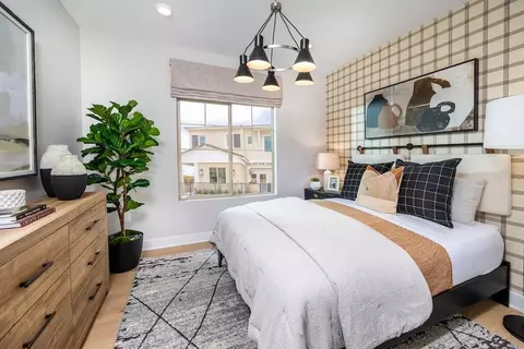 Bedroom - 1237 Bonnie Cove Ave, Glendora, CA 91740 photo 4 of 5
