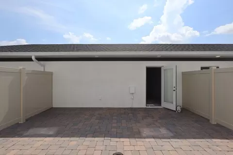 Exterior - 1389 Hyde St, Saint Cloud, FL 34771 photo 5 of 11