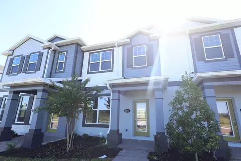 Exterior - 1389 Hyde St, Saint Cloud, FL 34771 photo 8 of 12