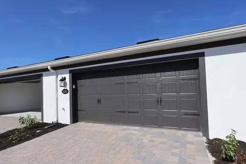 Exterior - 1389 Hyde St, Saint Cloud, FL 34771 photo 6 of 12