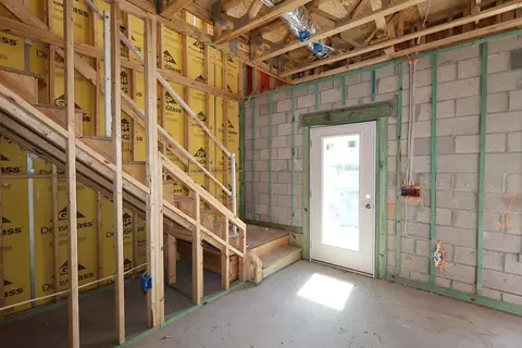 Entry Way - 1389 Hyde St, Saint Cloud, FL 34771 photo 6 of 9